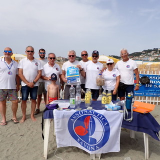 &quot;In spiaggia senza filtri&quot; ad Albisola, raccolti circa 2500 mozziconi