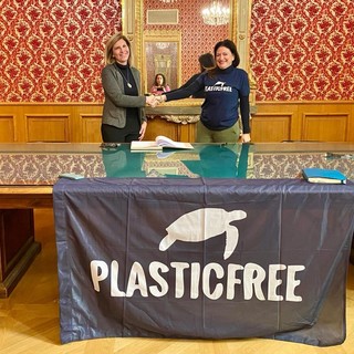 Savona, scattano le azioni anti inquinamento dei volontari di Plastic Free