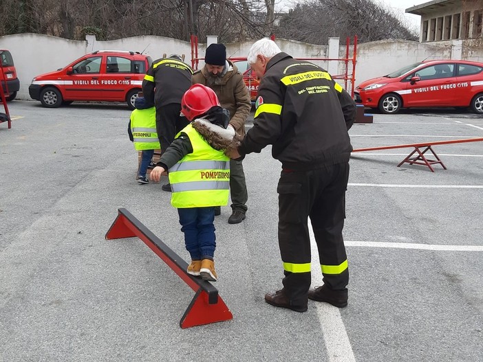 Savona: torna la &quot;Befana dei Vigili del Fuoco&quot;, un pomeriggio all'insegna del divertimento