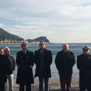 L’ammiraglio Pettorino in visita stamattina al porto di Finale Ligure