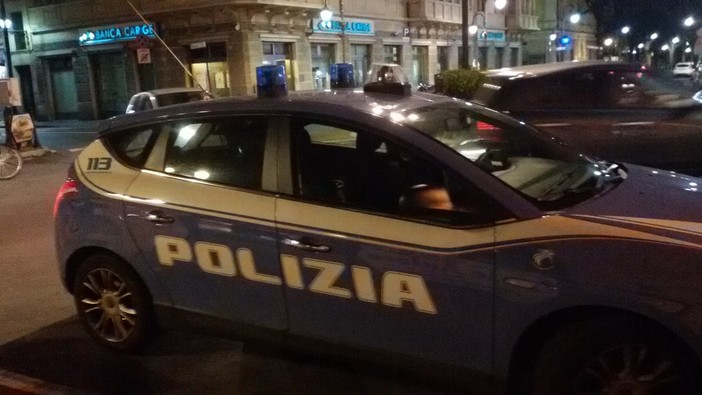 Prevenzione e sicurezza: pattuglione della Polizia di Stato a Savona