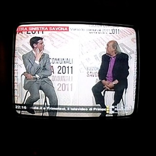 Tribuna politica TV in salsa savonese. Due budget, due velocità e una pessima pagina di televisione