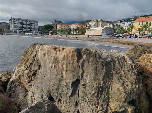 A Pietra Ligure, ma non solo, tintarella d’autunno sulle spiagge