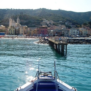 Laigueglia: dimostrazione del gruppo sommozzatori della Protezione Civile di Albenga alla 7^ edizione del Salto dell’Acciuga