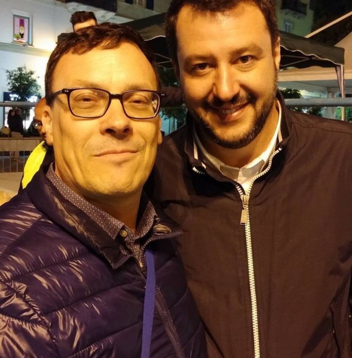 Roberto Paolino (segretario dalla Lega Finale-Pietra) con Matteo Salvini