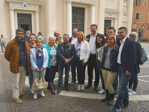 Elezioni Pietra, il sottosegretario alla presidenza del Consiglio Giancarlo Giorgetti lancia Sara Foscolo: &quot;Sindaco e onorevole? Sì può fare&quot; (FOTO e VIDEO)