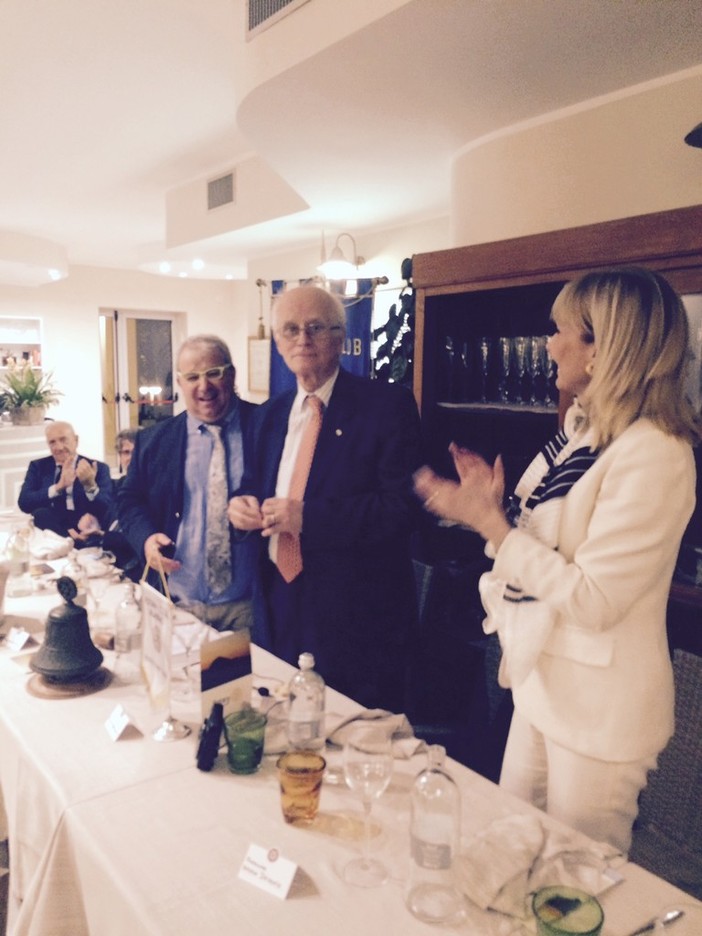 Passaggio delle consegne al Rotary Club di Alassio tra il Presidente uscente Agostino Sommariva e il nuovo Presidente ing. Filippo Bonfiglietti