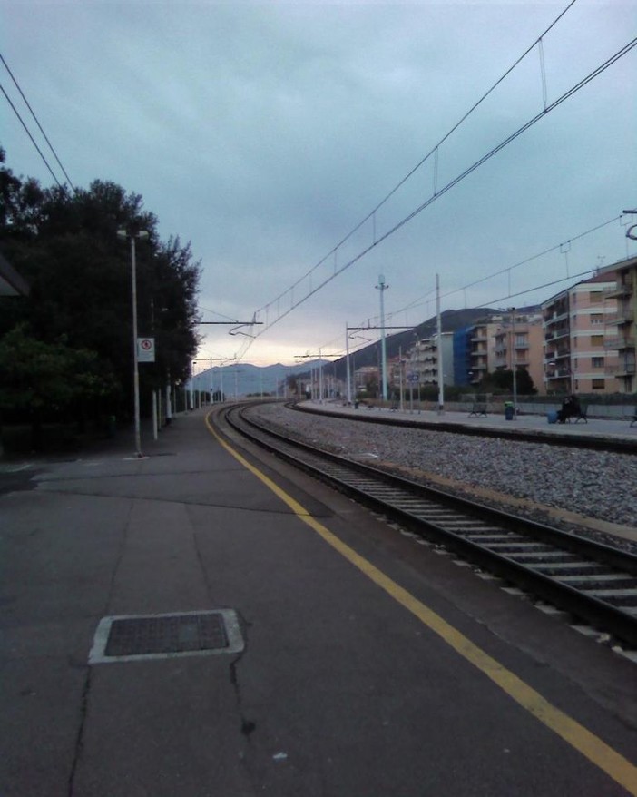 Loano: donna muore sotto un treno, probalile suicidio