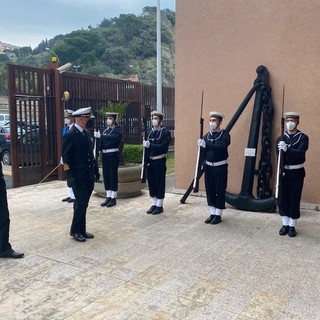 Savona, l'ammiraglio Pierpaolo Ribuffo in visita alla sede della Capitaneria di porto - Guardia Costiera (FOTO)