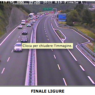 Domenica sera. un incidente e l'Autofiori - l'&quot;autostrada&quot; più cara d'Italia - collassa