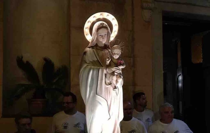 Lunedì 5 agosto a Savona la processione per la Madonna della neve