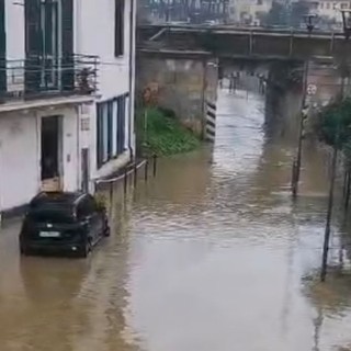 L'allagamento in piazza canonico Morelli