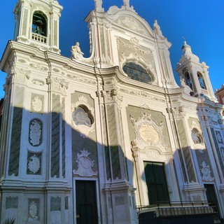 Grande festa a Finalmarina per l'inaugurazione della basilica restaurata (FOTO e VIDEO)