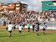 Nella foto, tratta dal sito ufficiale del Savona Calcio, la squadra esulta davanti ai propri tifosi dopo la rimonta sulla Sanremese
