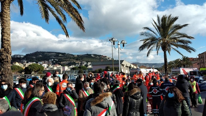 I sindaci del territorio compatti a difesa del Punto Nascite del Santa Corona (VIDEO)