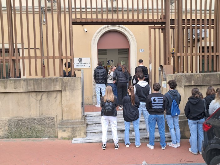 Studenti finalesi visitano la Casa Circondariale di Imperia