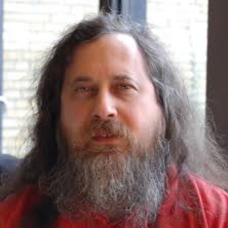 Finale Ligure: software libero per la tua libertà. Stasera incontro con Richard Stallman