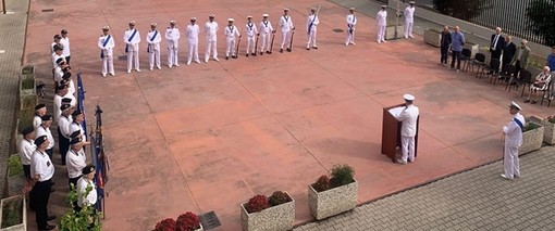 Savona, la Capitaneria di Porto-Guardia Costiera celebra la Giornata della Marina Militare (FOTO)