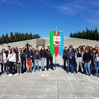 Viaggio nei luoghi della memoria: gli studenti liguri ricordano i caduti della Grande Guerra