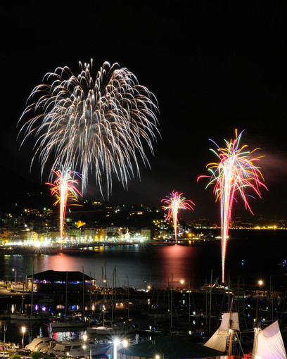 Varazze, mercoledì 15 agosto il tradizionale appuntamento con i fuochi d'artificio