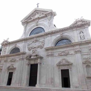 A Savona risplende la facciata della Cattedrale Nostra Signora Assunta (FOTO)