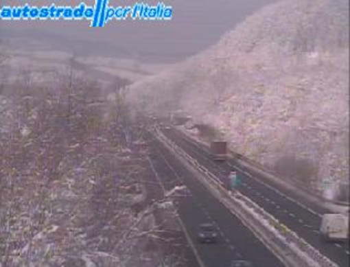 Maltempo, da oltre due giorni nevica su gran parte del Nord del paese senza alcun disagio sulla rete di autostrade per l’Italia