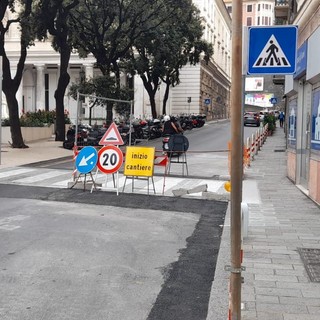 Savona, l'opposizione su Piazza Diaz: &quot;Lavori terminati da un mese ma cantiere non ancora rimosso&quot;