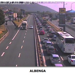 Autofiori bloccata, la situazione peggiora: le code da Borghetto a Spotorno (19km) in aumento fino ad Albenga (29km)