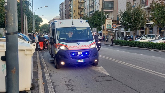 Scontro auto-scooter in corso Tardy e Benech a Savona: un ferito al San Paolo