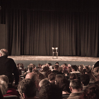 Albenga, Teatro Ambra: la nuova gestione incontra la cittadinanza e presenta la stagione teatrale 2013