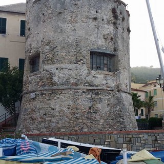 #Alle origini della nostra civiltà: la Torre saracena di Laigueglia