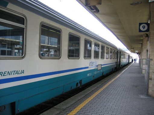 Muore travolto da un treno un ventenne di Santa Margherita