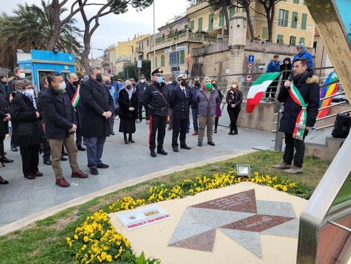 Loano, una targa in memoria di Aldo Marostica, ex deportato nei campi nazisti. Questa mattina l’inaugurazione