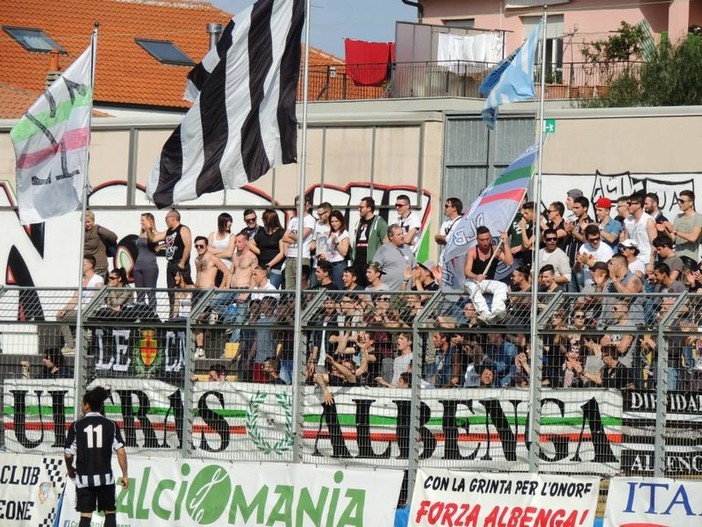 Calcio: domenica il big match contro l'Imperia, i tifosi dell'Albenga potranno acquistare il biglietto solo per il settore ospiti
