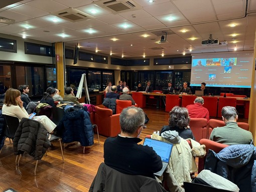 Treni, incontro sulle principali vertenze in corso, Scajola: “Adeguati ristori per chi subisce disagi”