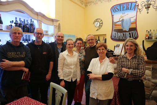 Albenga: Osteria del Tempo Stretto sold out per la cena con Giovanni Impastato (Fotogallery).