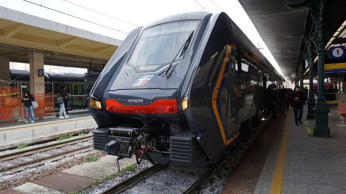 Trasporti: da oggi in circolazione il nuovo treno 'Rock' sulla tratta Savona-Sestri Levante