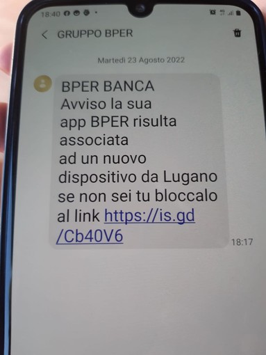 Truffe online e via SMS, un nuovo allarme dalla Polizia