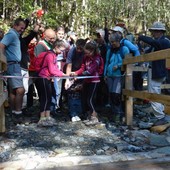 Urbe, inaugurate la nuova passerella pedonale sul rio Rosto e la ristrutturata cappella della Gattazzé (FOTO)