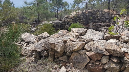 Una postazione antiaerea della Seconda Guerra Mondiale rinvenuta sulle alture di Varazze (FOTO e VIDEO)