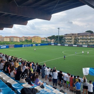 Ultimo giorno di scuola allo stadio &quot;Devincenzi&quot; per i ragazzi dell'Istituto Comprensivo di Pietra Ligure (FOTO)