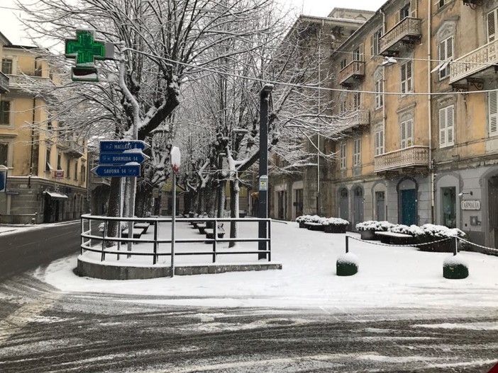 Neve su tutta la Provincia di Savona: le immagini della redazione e dei Lettori