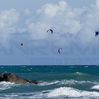 Andora weekend di windsurf e kitesurfing (FOTO E VIDEO)