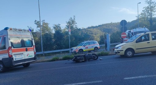 Altare, scontro auto-moto lungo la Sp 29: donna al San Paolo in codice giallo