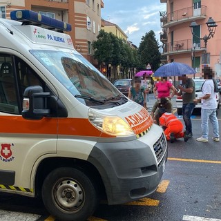 Investimento pedonale ad Albenga: 70enne trasportata al Santa Corona (FOTO)