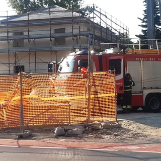 Albisola, fiamme in un cantiere edile: intervento dei vigili del fuoco (FOTO)