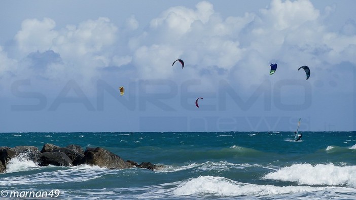 Andora weekend di windsurf e kitesurfing (FOTO E VIDEO)