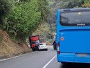 Scontro tra auto e camion sulla Sp 29 del Cadibona: soccorsi mobilitati, disagi al traffico