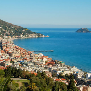 Alassio intitola Vico Monte Grappa al professore Antonio Negro