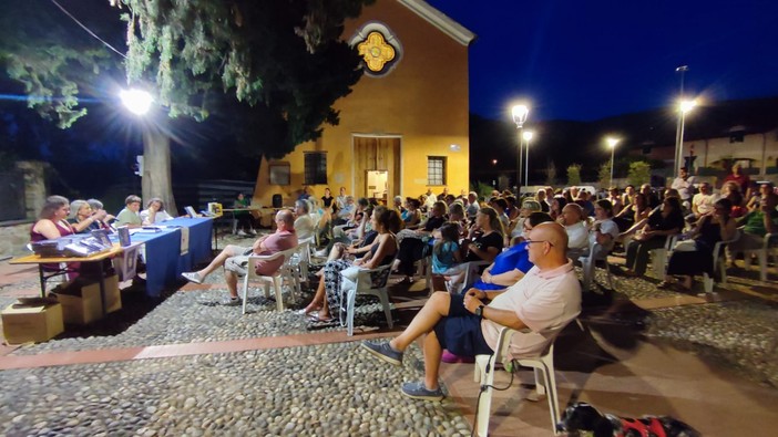 Villanova d’Albenga, “Autori a Bossoleto”: la rassegna letteraria continua con i gialli di Pupi Bracali